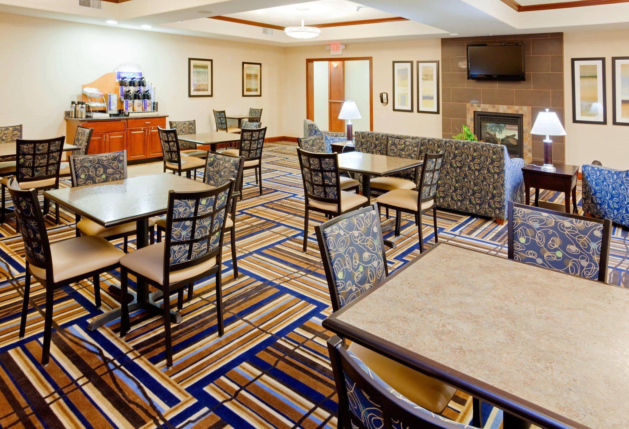 Holiday Inn Express Hotel & Suites Mount Airy By Ihg Zewnętrze zdjęcie