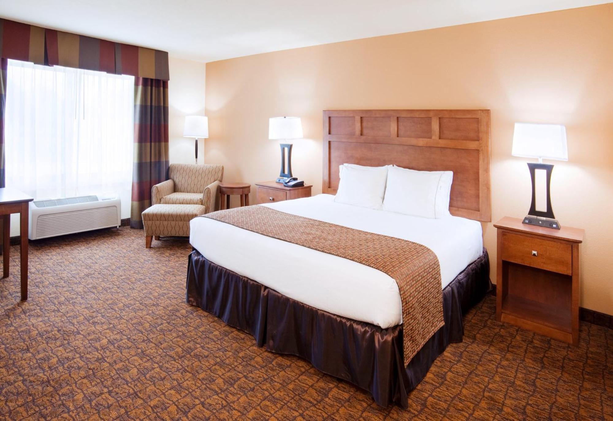 Holiday Inn Express Hotel & Suites Mount Airy By Ihg Zewnętrze zdjęcie