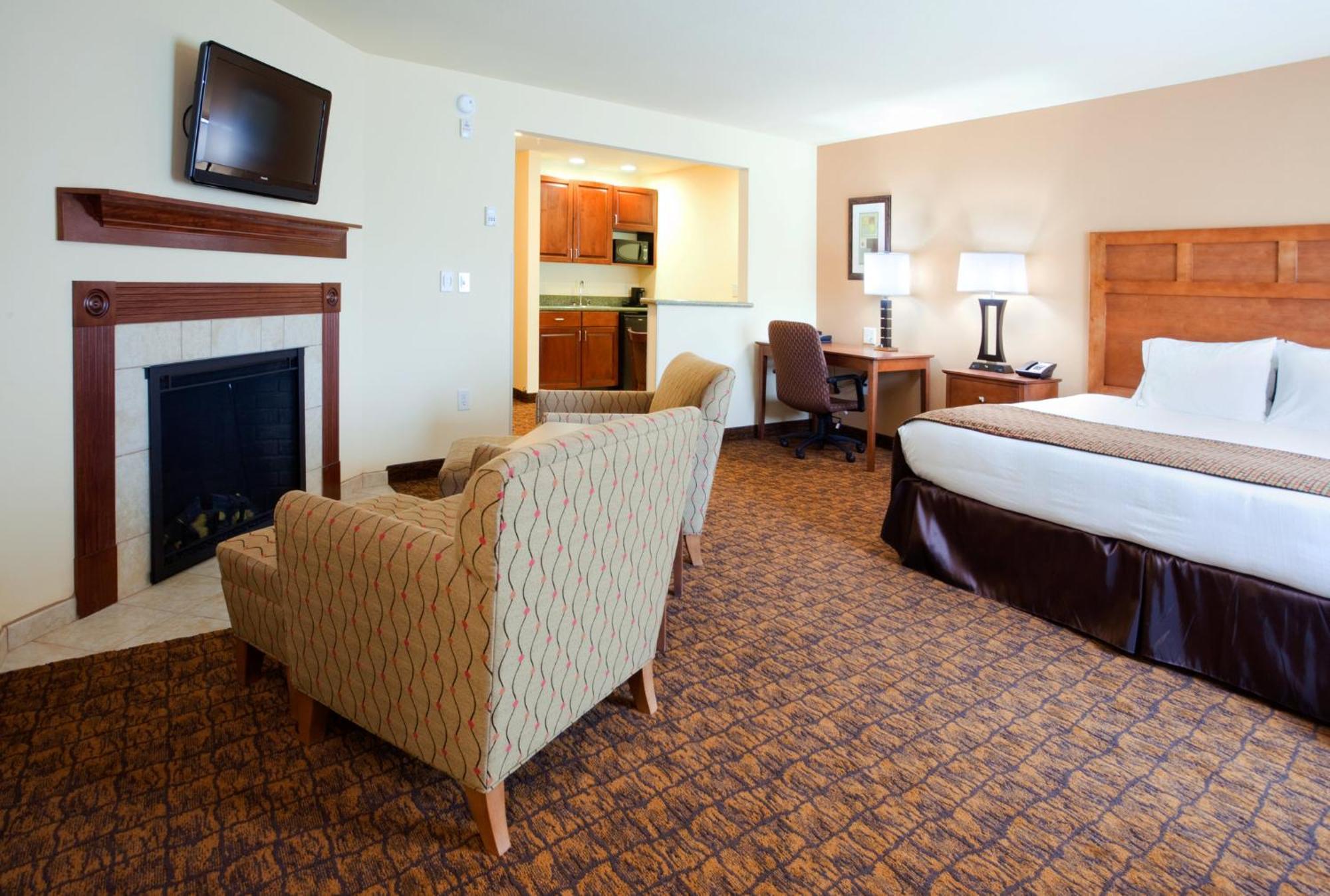 Holiday Inn Express Hotel & Suites Mount Airy By Ihg Zewnętrze zdjęcie