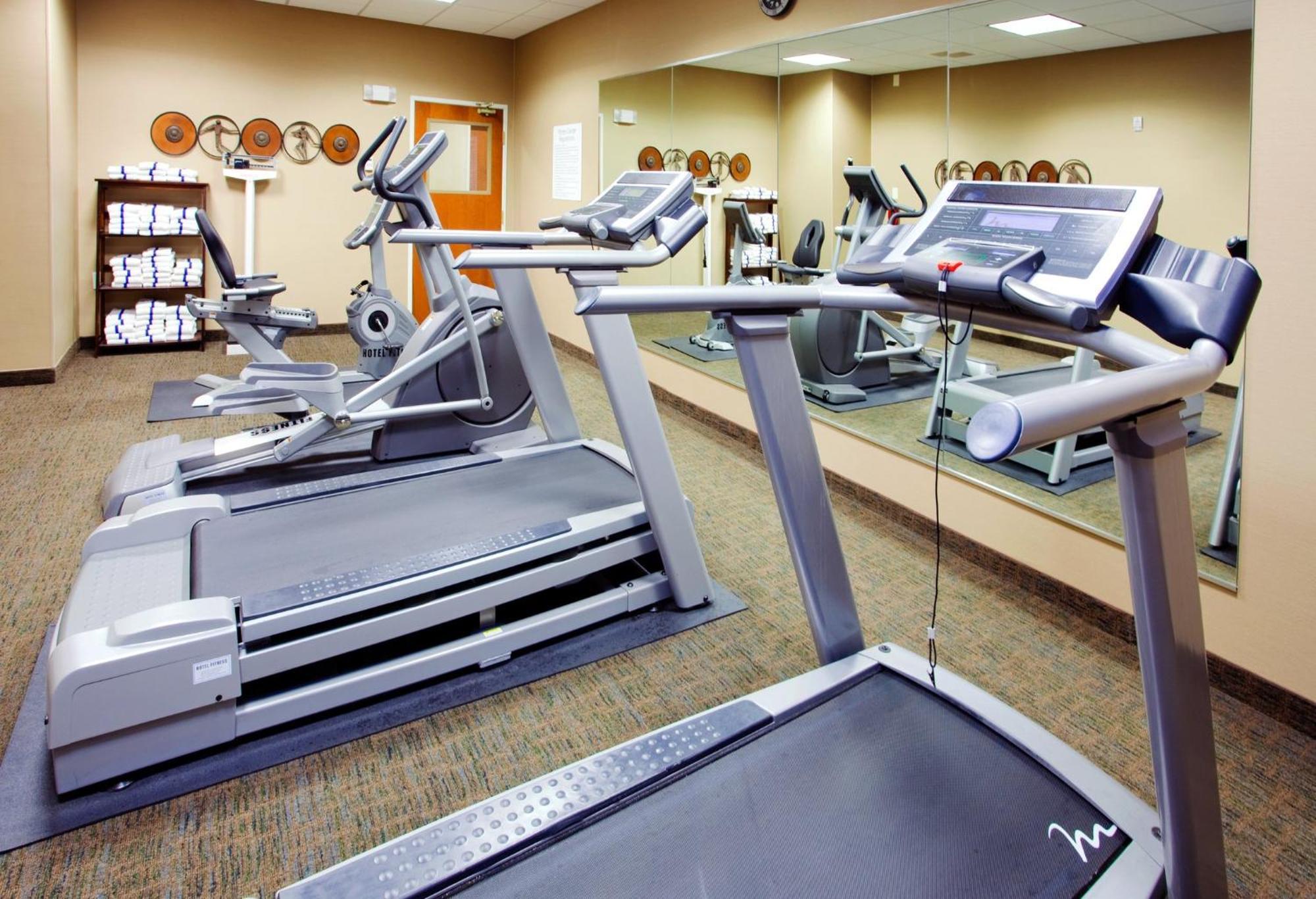 Holiday Inn Express Hotel & Suites Mount Airy By Ihg Zewnętrze zdjęcie