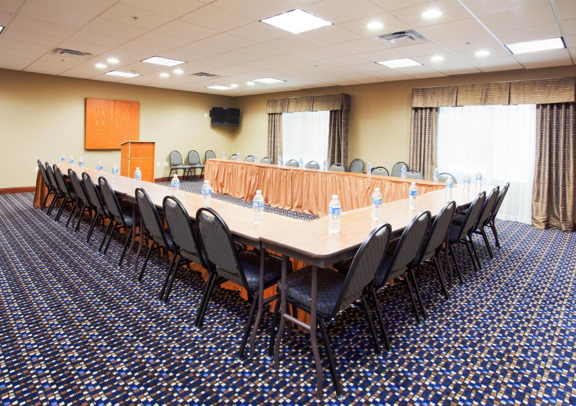 Holiday Inn Express Hotel & Suites Mount Airy By Ihg Zewnętrze zdjęcie