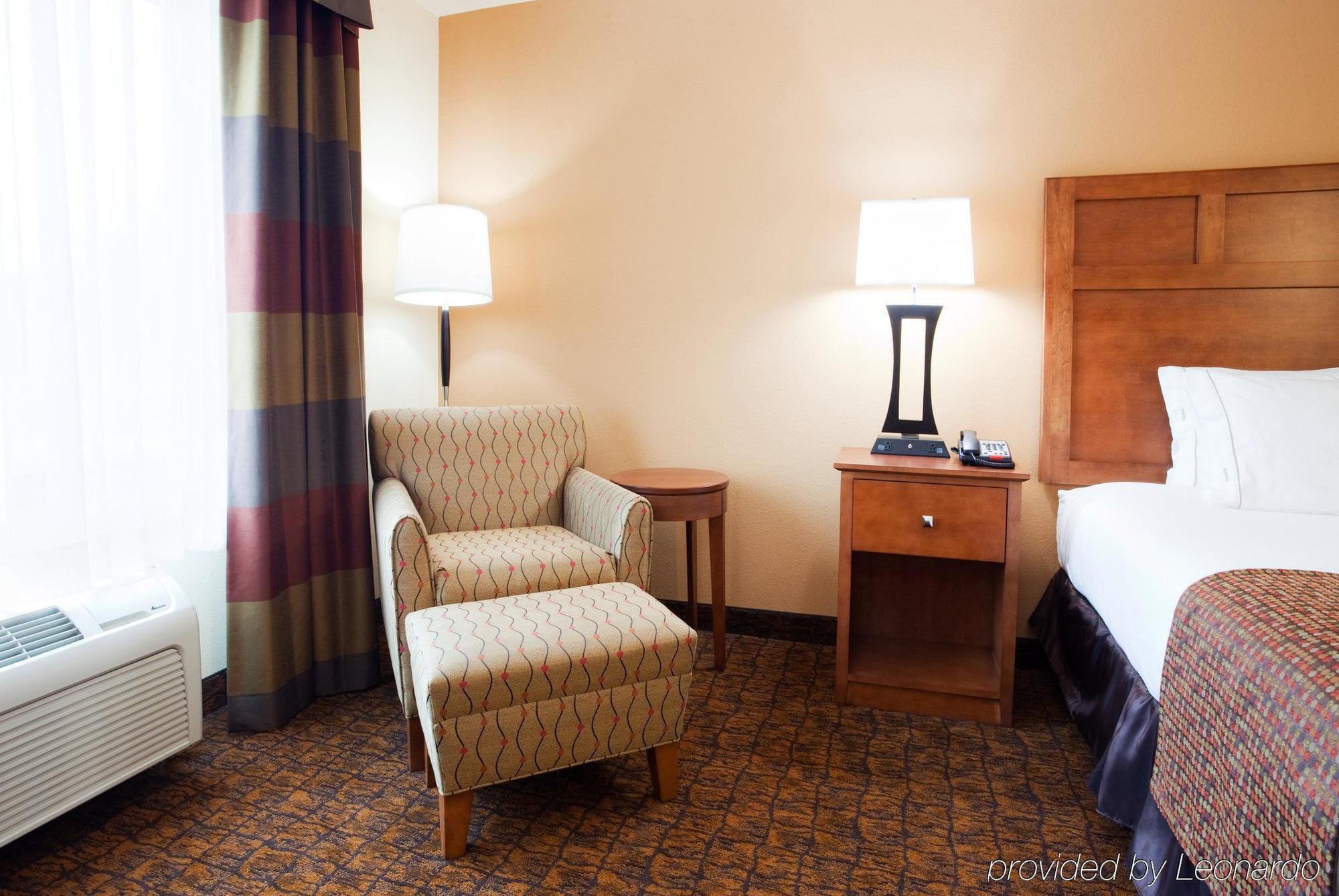 Holiday Inn Express Hotel & Suites Mount Airy By Ihg Pokój zdjęcie
