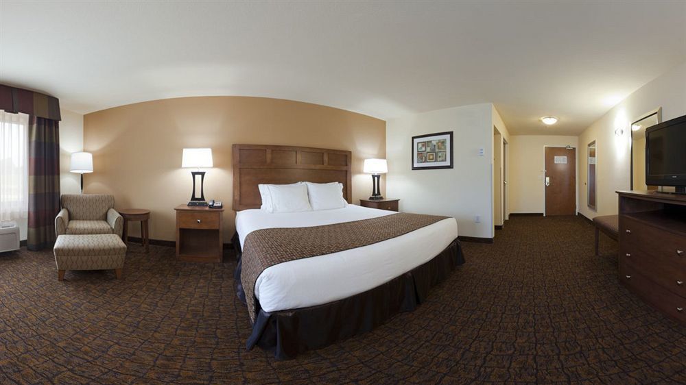 Holiday Inn Express Hotel & Suites Mount Airy By Ihg Zewnętrze zdjęcie