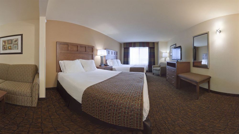 Holiday Inn Express Hotel & Suites Mount Airy By Ihg Zewnętrze zdjęcie